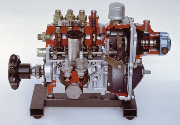 in-line fuel-injection pump with vacuum governor